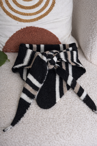 Foulard en maille rayé noir et beige pour femme – Auzé