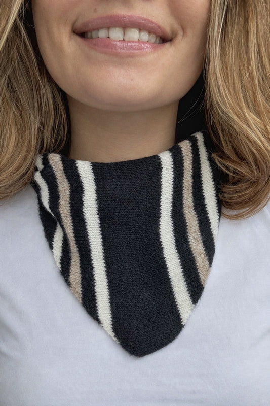 Foulard en maille rayé noir et beige pour femme – Auzé
